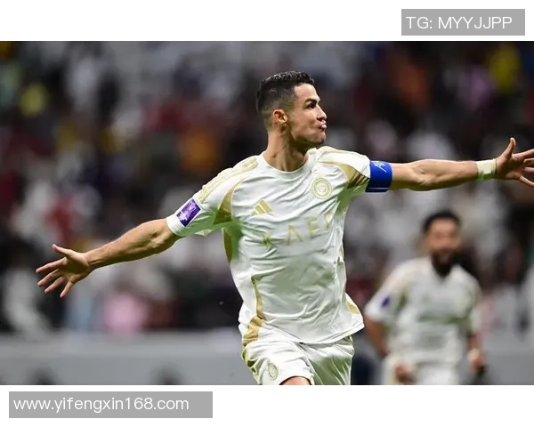 庆祝足球巨星C罗生日的精彩瞬间与辉煌成就回顾 庆祝足球巨星C罗生日的精彩瞬间与辉煌成就回顾