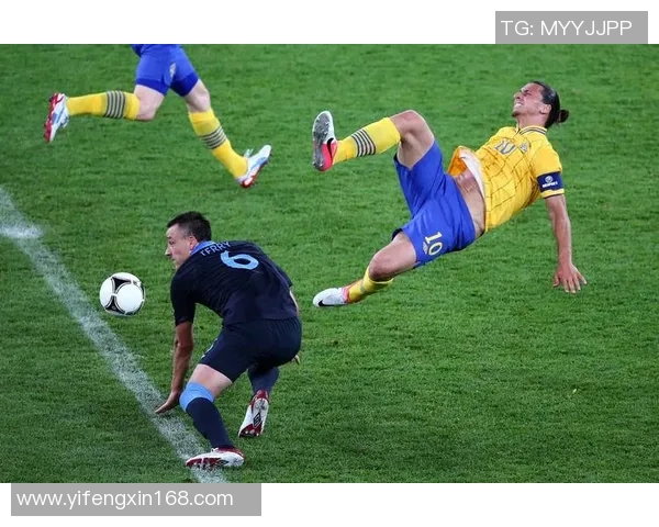 最近哪位足球明星因伤缺席比赛引发球迷关注和讨论